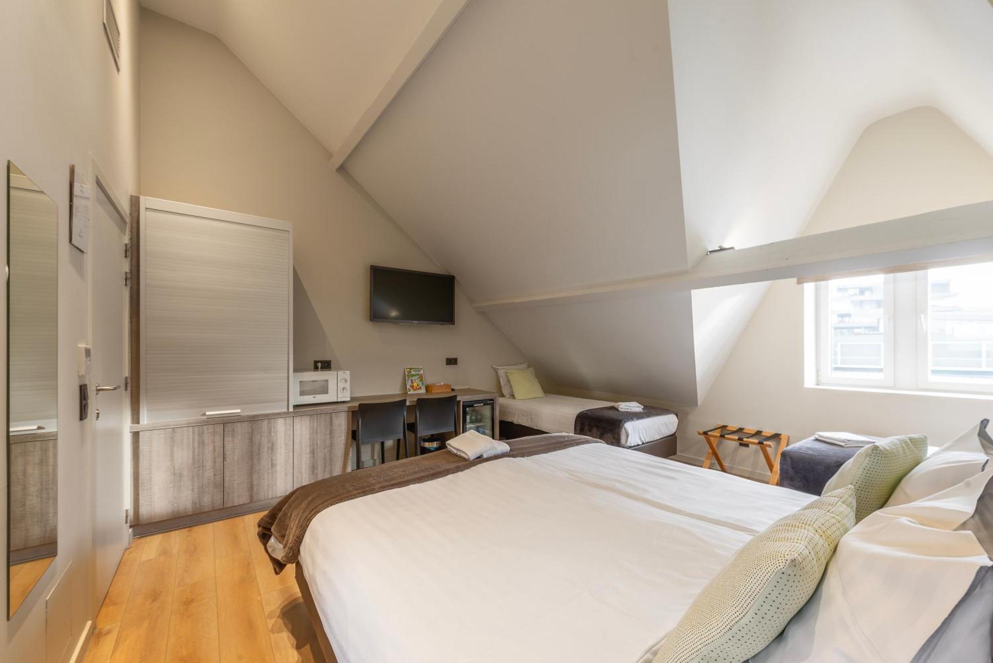 Hotel Het Menneke Гасселт Екстер'єр фото